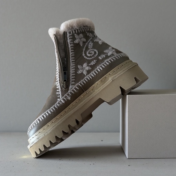 $260! Laidback London Setsu 3.0 Paisley Otter Leather Boots EU 38/ US 8 NWOT - Picture 4 of 7